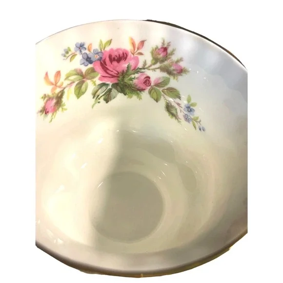 VINTAGE ROYAL ALBERT TEACUP AND SAUCER - MOSS ROSE - Picture 2 of 9